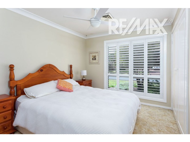 2 Balmoral Crescent, Lake Albert NSW 2650