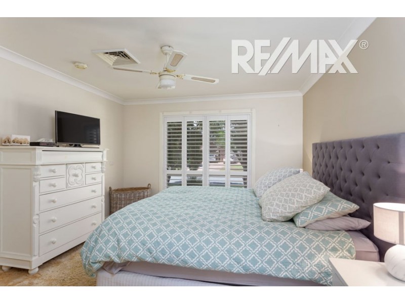 2 Balmoral Crescent, Lake Albert NSW 2650