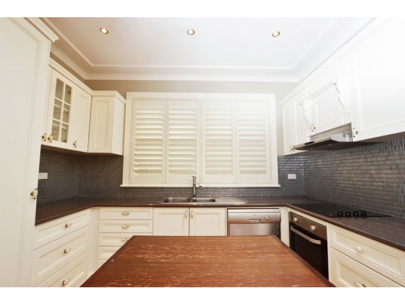 31 Mitchelmore Street, Turvey Park NSW 2650