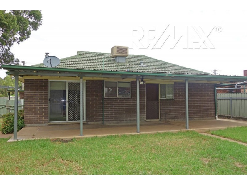 1 Crawford Street, Ashmont NSW 2650