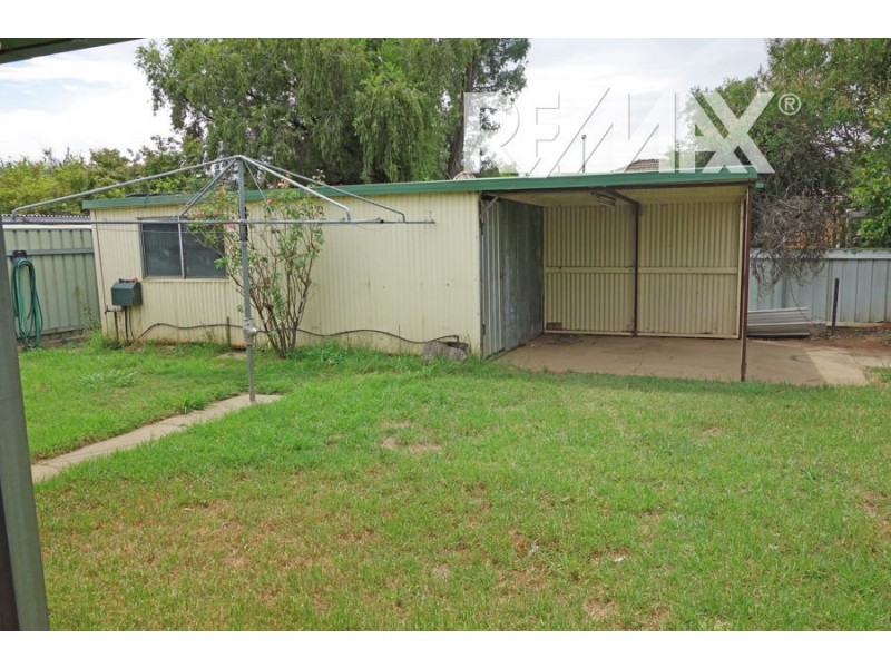1 Crawford Street, Ashmont NSW 2650