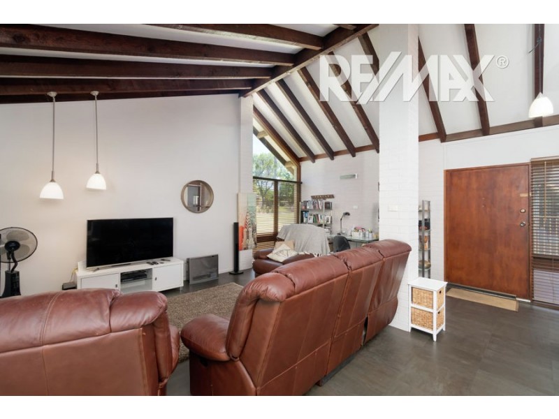 23 Dalkeith Avenue, Lake Albert NSW 2650