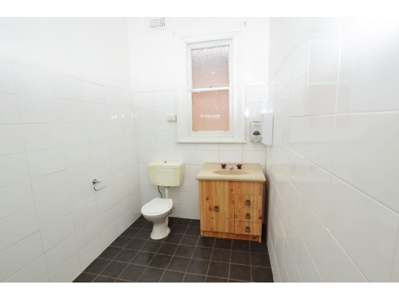 46 Docker Street, Wagga Wagga NSW 2650