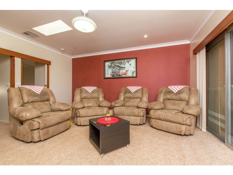 5 Cox Avenue, Forest Hill NSW 2651