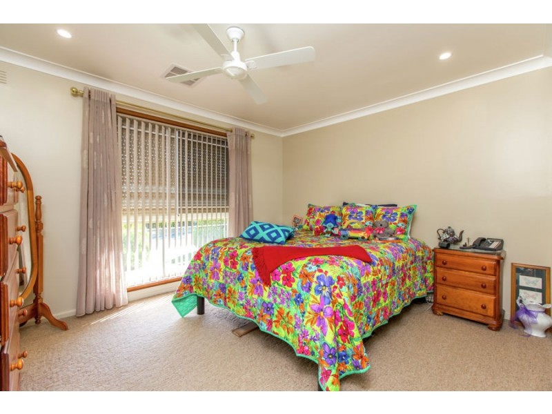 5 Cox Avenue, Forest Hill NSW 2651
