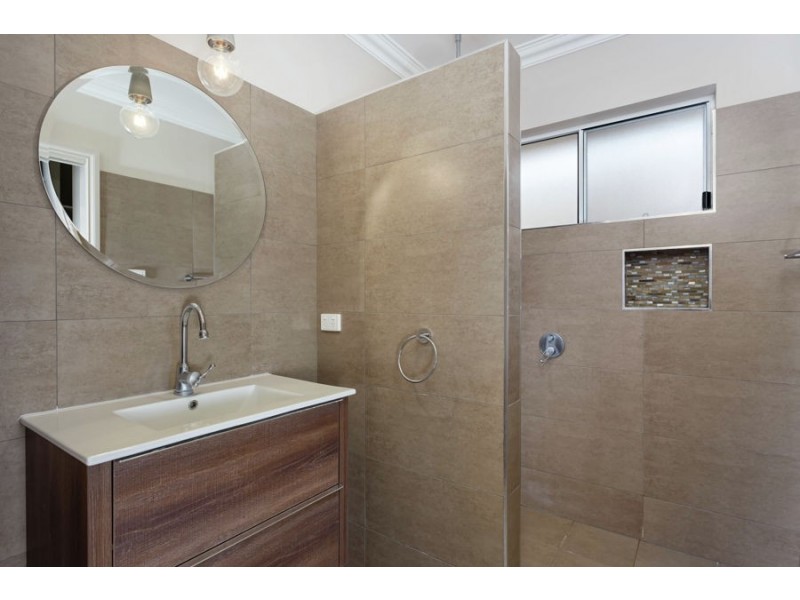 30 Flack Crescent, Boorooma NSW 2650