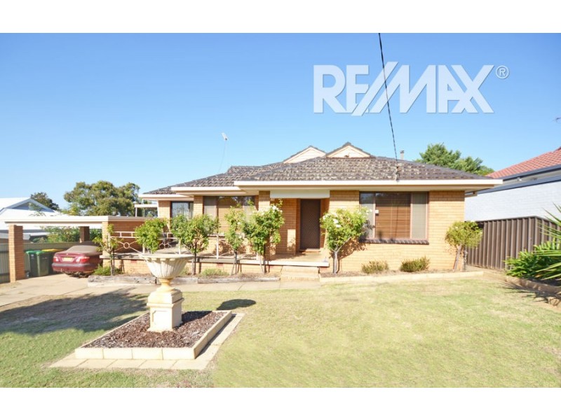 74 Stanley Street, Kooringal NSW 2650