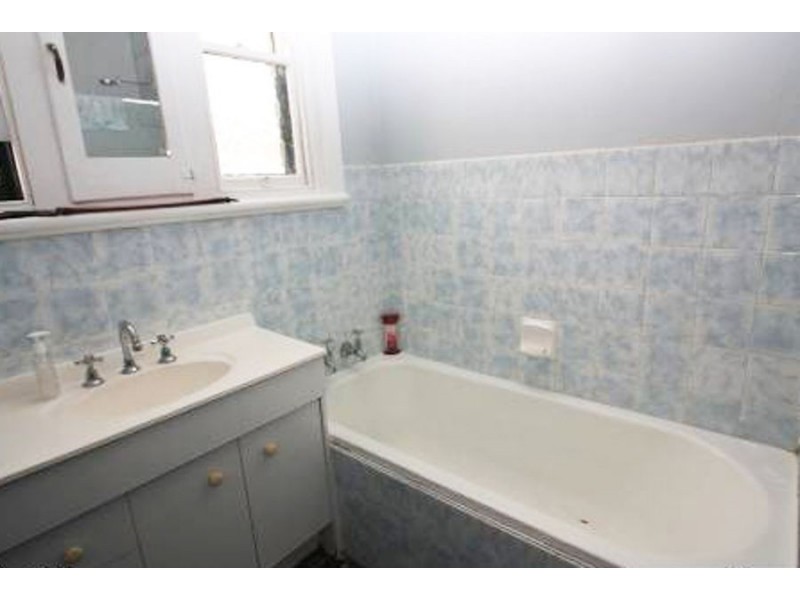 158 Fernleigh Road, Mount Austin NSW 2650