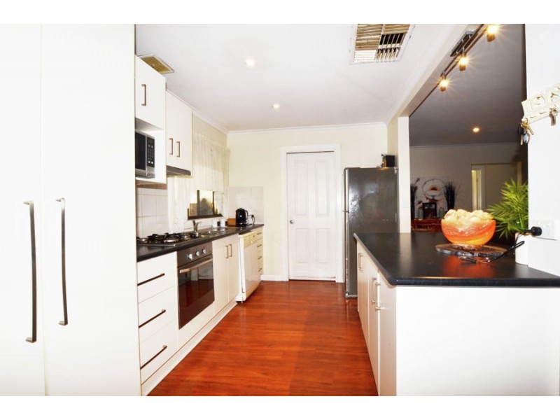 21 Menzies Avenue, Kooringal NSW 2650