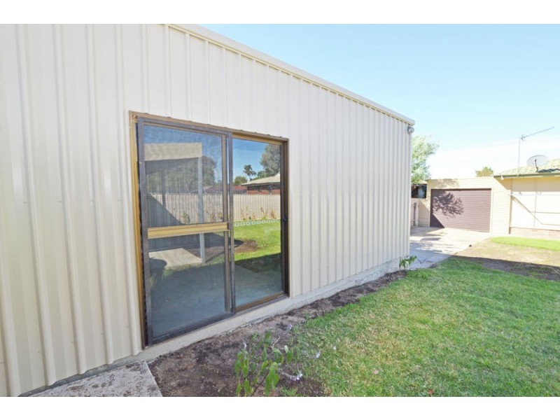 21 Menzies Avenue, Kooringal NSW 2650