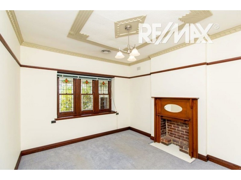 26 Docker Street, Wagga Wagga NSW 2650