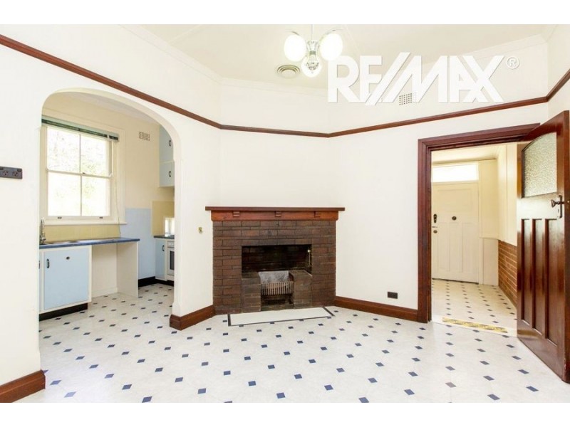 26 Docker Street, Wagga Wagga NSW 2650