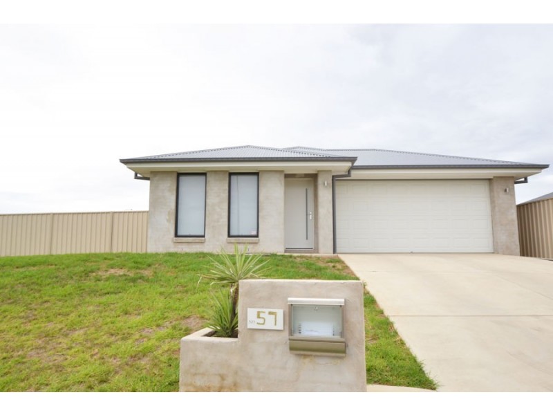 57 Barmedman Avenue, Gobbagombalin NSW 2650