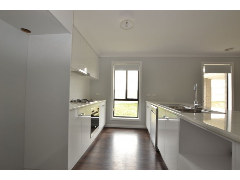 57 Barmedman Avenue, Gobbagombalin NSW 2650
