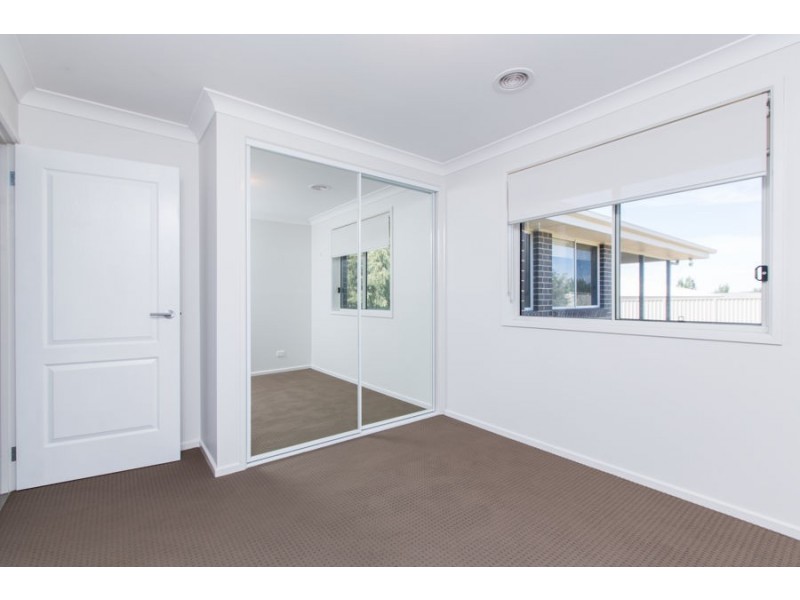 19 Yandee Place, Estella NSW 2650