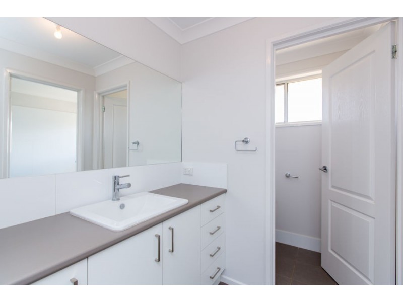 19 Yandee Place, Estella NSW 2650