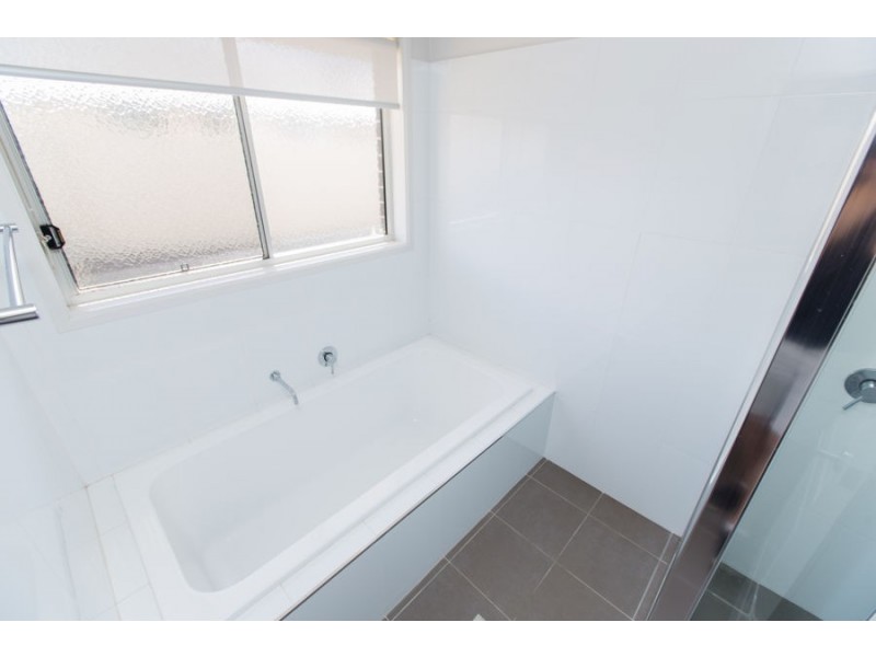 19 Yandee Place, Estella NSW 2650