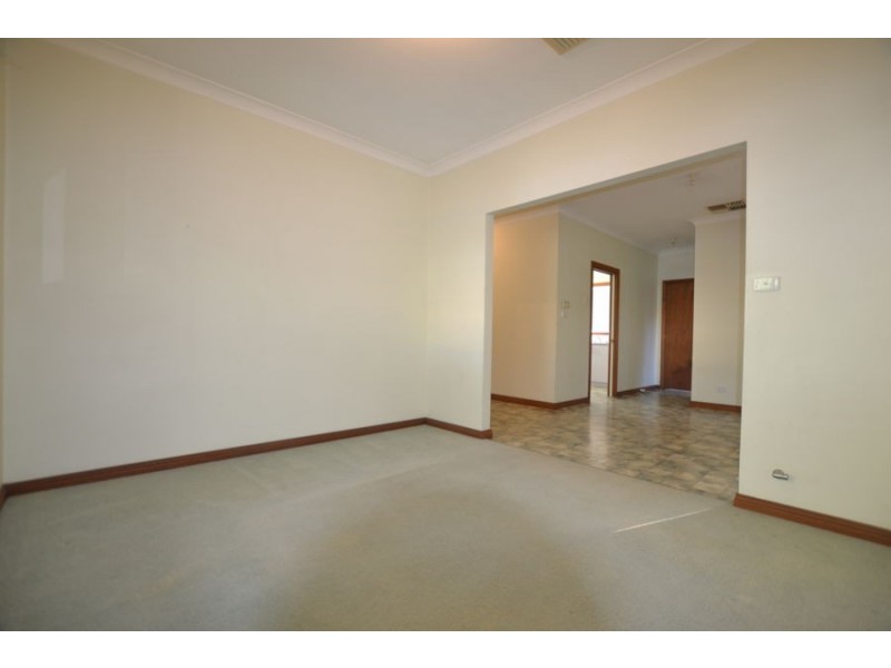2A Sullivan Avenue, Wagga Wagga NSW 2650