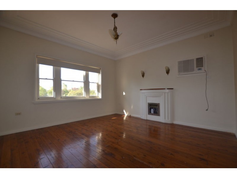 2 Sullivan Avenue, Wagga Wagga NSW 2650