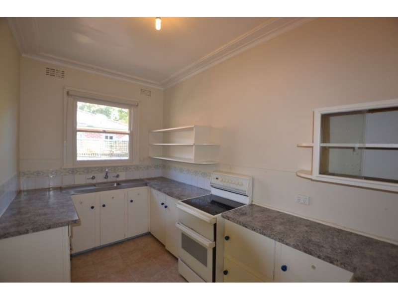 2 Sullivan Avenue, Wagga Wagga NSW 2650