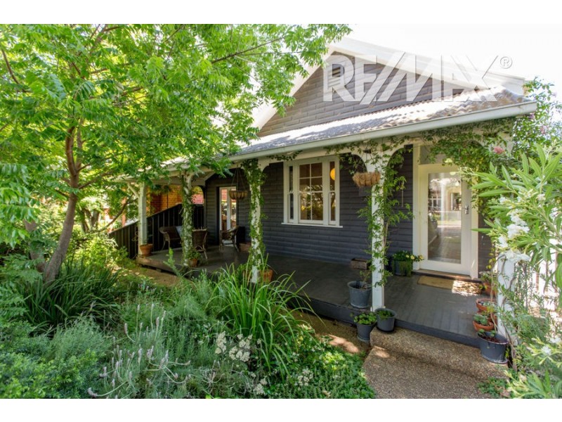 18 Albert Street, Wagga Wagga NSW 2650