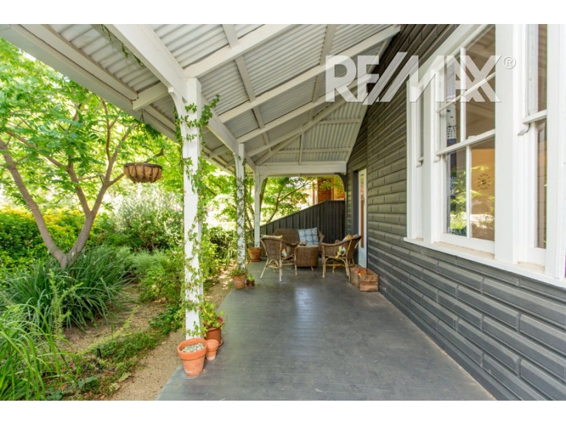 18 Albert Street, Wagga Wagga NSW 2650