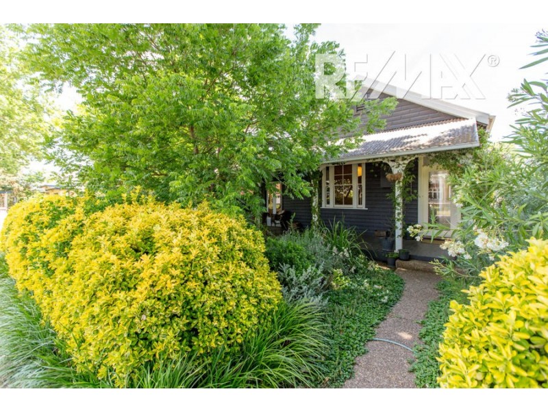 18 Albert Street, Wagga Wagga NSW 2650