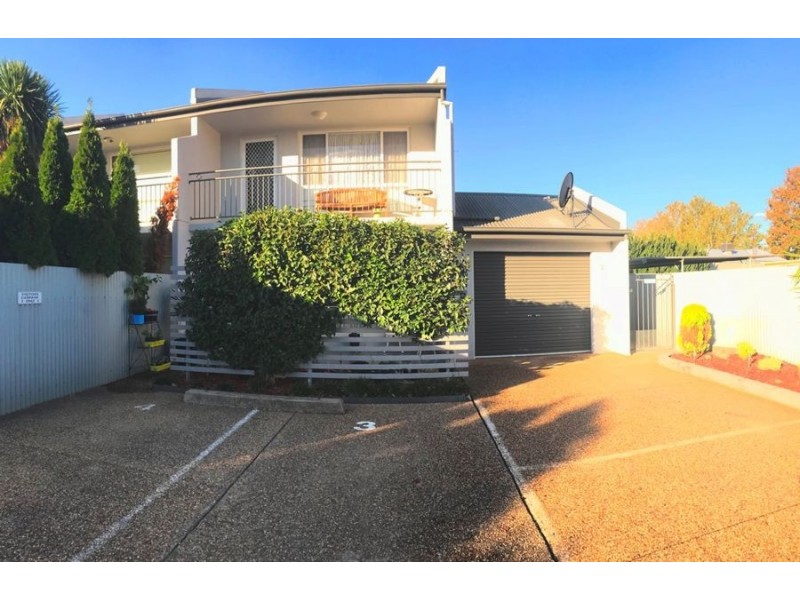 2/65 Crampton Street, Wagga Wagga NSW 2650