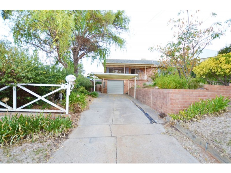 3 Warrawong Street, Kooringal NSW 2650