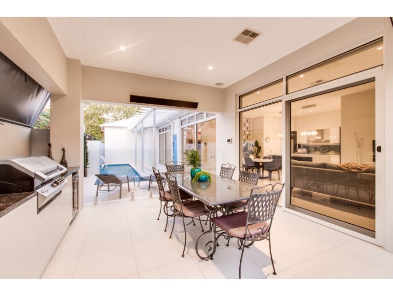 74 Thorne Street, Wagga Wagga NSW 2650