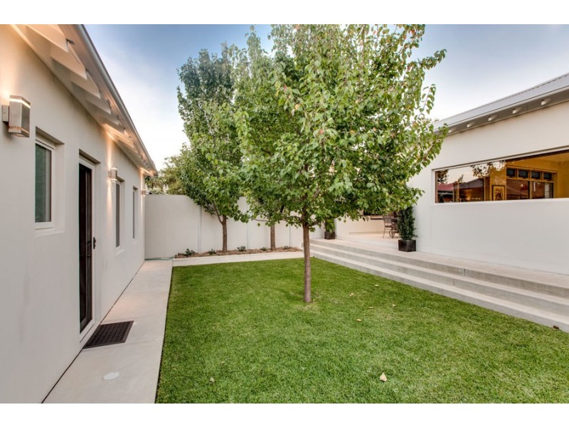 74 Thorne Street, Wagga Wagga NSW 2650