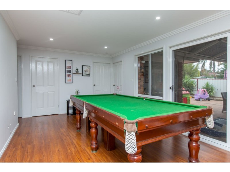 74 Maple Road, Lake Albert NSW 2650