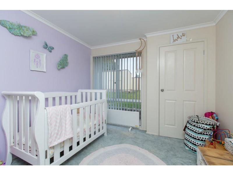 74 Maple Road, Lake Albert NSW 2650