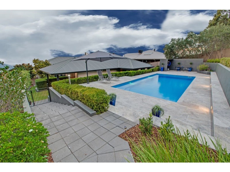 21 Atherton Crescent, Tatton NSW 2650