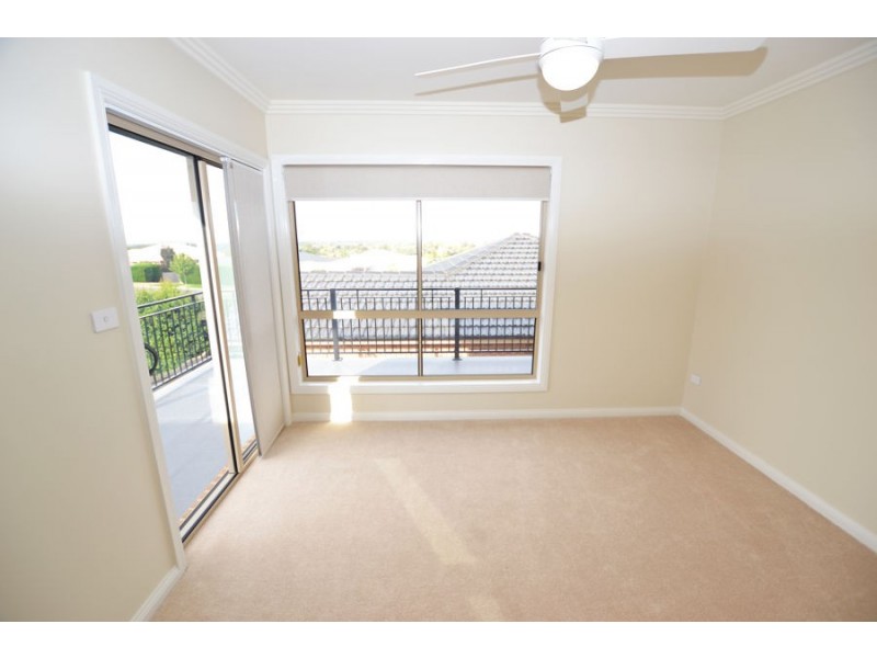 2/1 Buller Place, Tatton NSW 2650