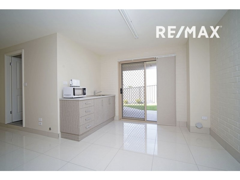 2/1 Buller Place, Tatton NSW 2650