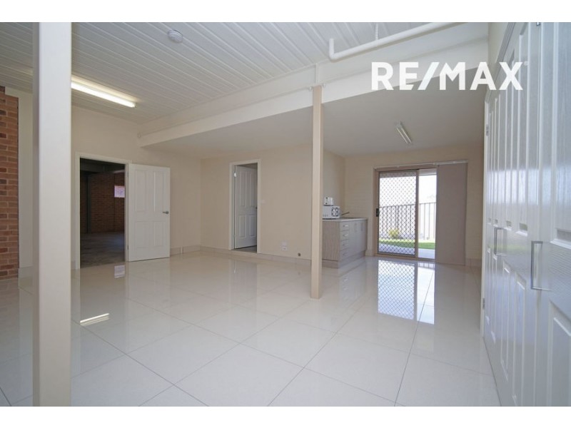 2/1 Buller Place, Tatton NSW 2650