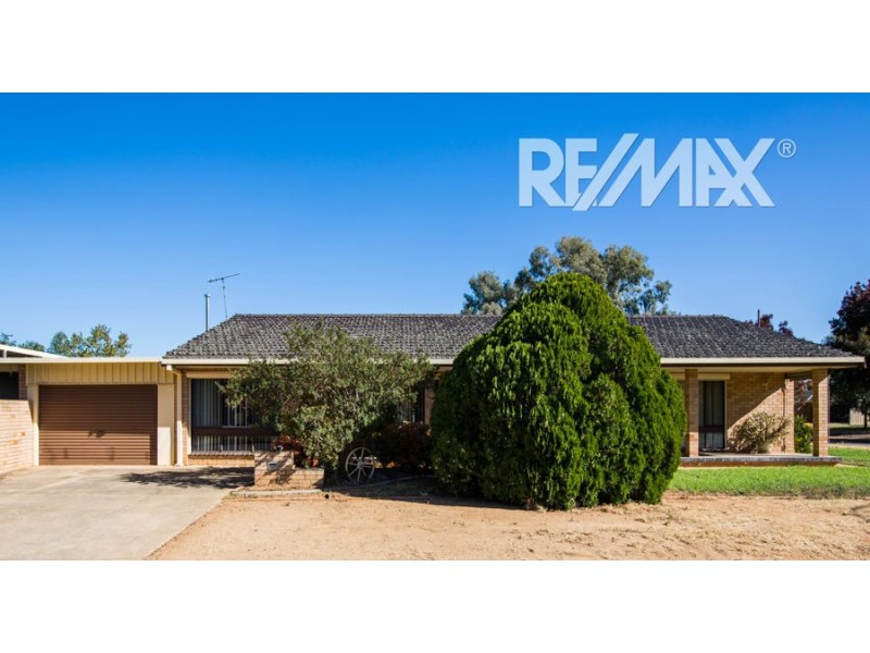 57 Jasmin Crescent, Lake Albert NSW 2650