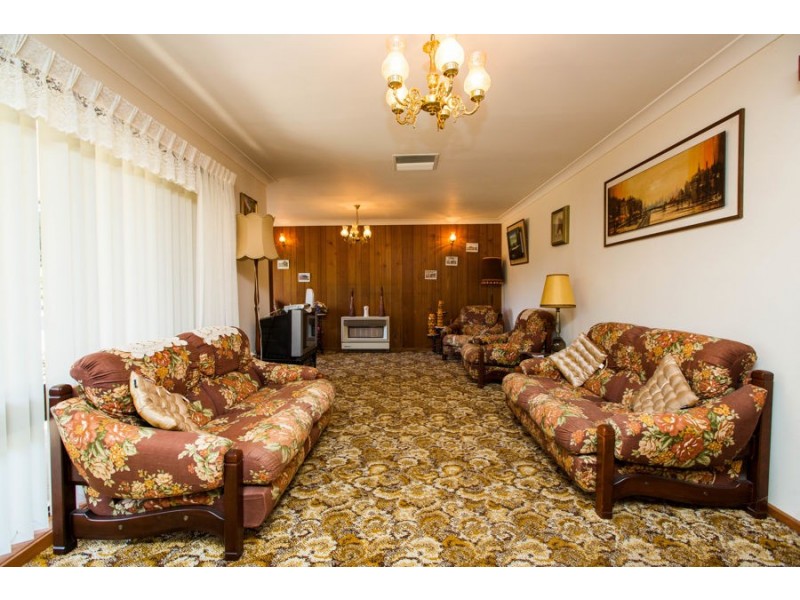 57 Jasmin Crescent, Lake Albert NSW 2650