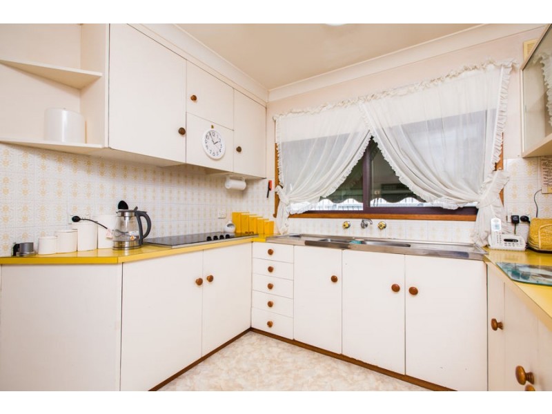 57 Jasmin Crescent, Lake Albert NSW 2650