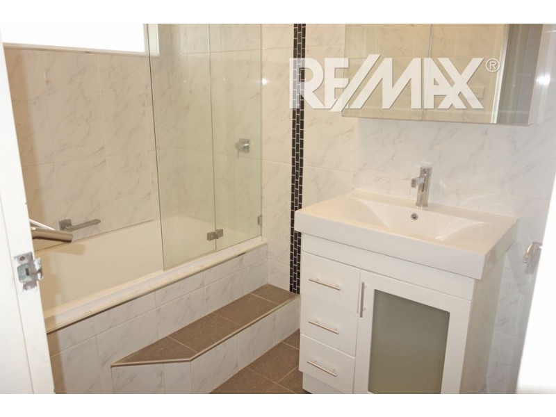 1 Crawford Street, Ashmont NSW 2650