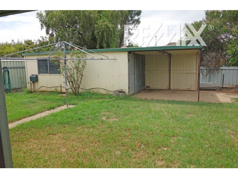 1 Crawford Street, Ashmont NSW 2650