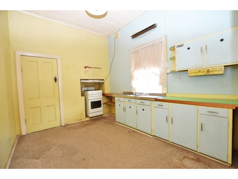 56 Crampton Street, Wagga Wagga NSW 2650