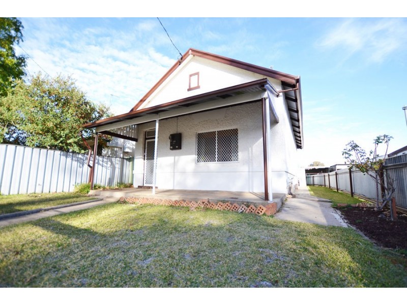 56 Crampton Street, Wagga Wagga NSW 2650