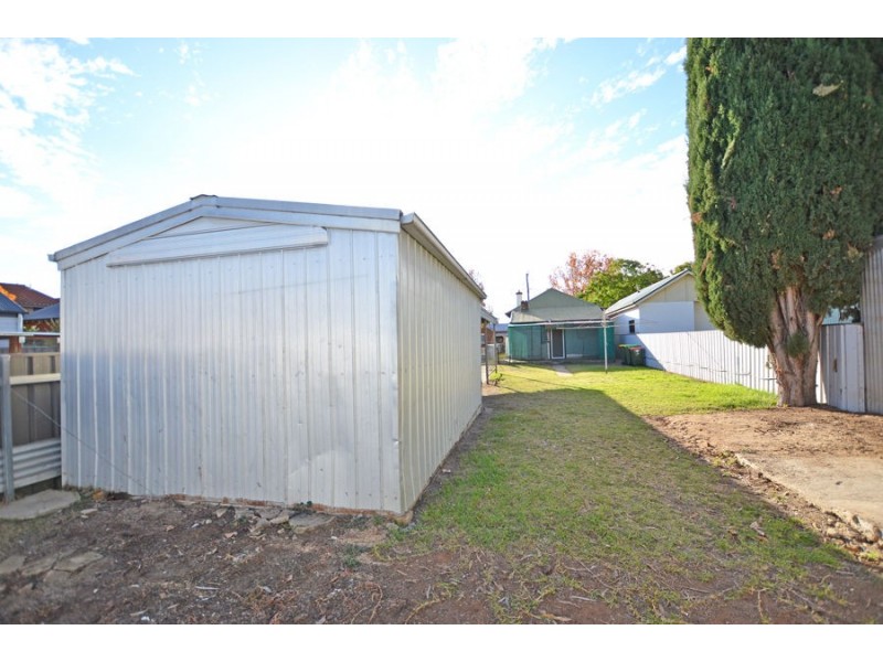 56 Crampton Street, Wagga Wagga NSW 2650