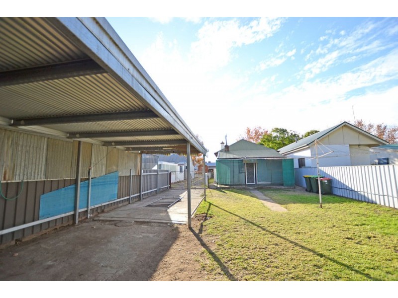 56 Crampton Street, Wagga Wagga NSW 2650