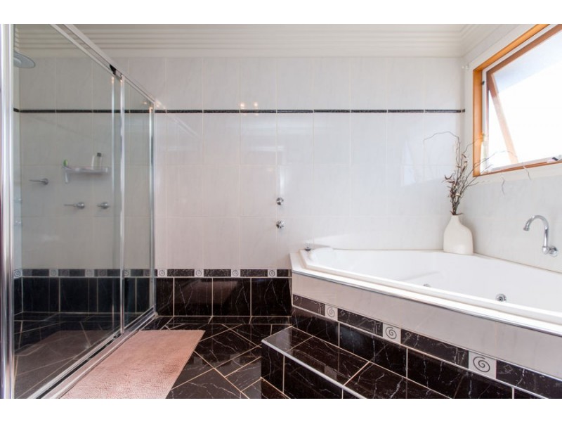 16 Morundah Street, Wagga Wagga NSW 2650