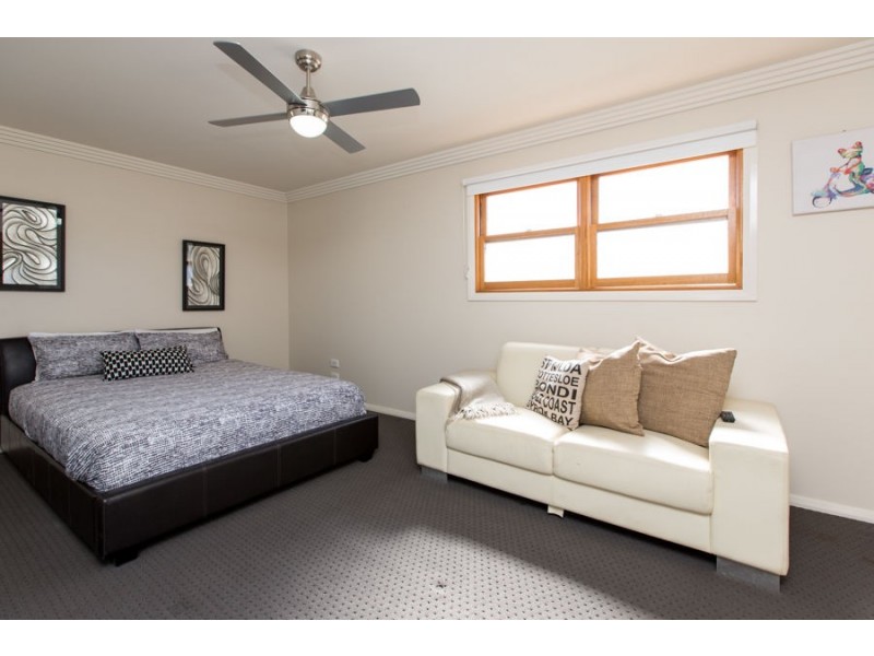 16 Morundah Street, Wagga Wagga NSW 2650