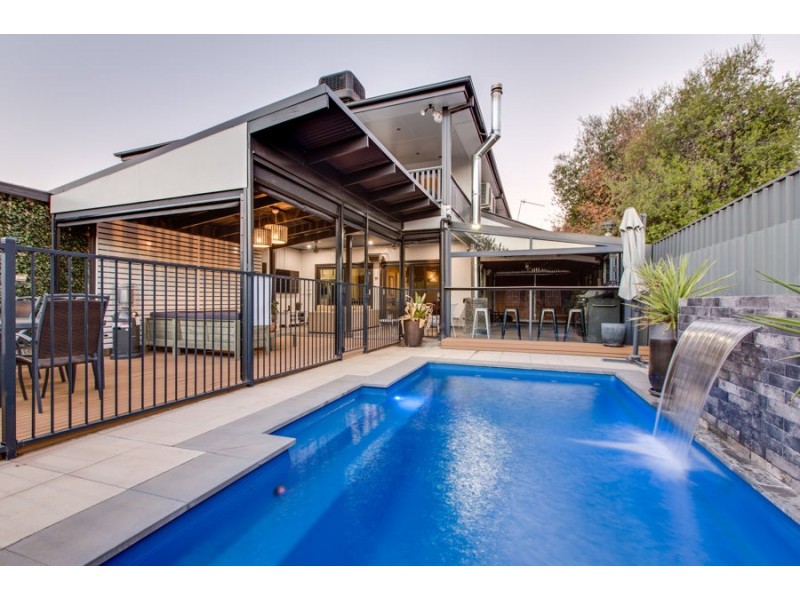 16 Morundah Street, Wagga Wagga NSW 2650