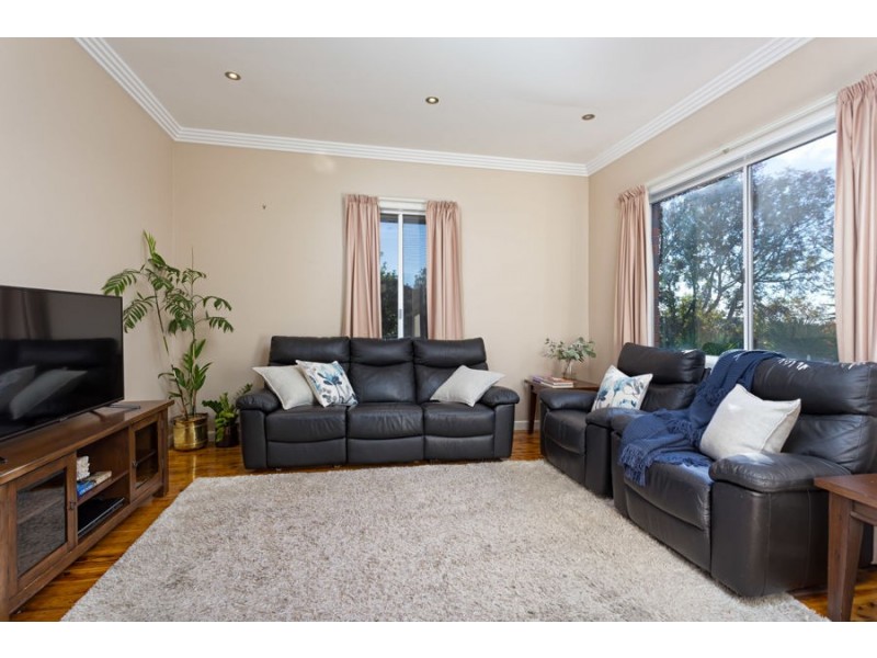 16 Hodson Avenue, Turvey Park NSW 2650